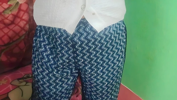 Indian Hot Wife Showing Her Naked Body