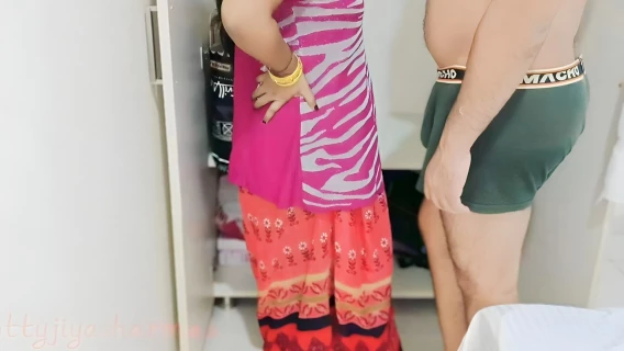 XXX Maid Fuck In Aalmari In Pink Saree
